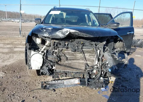 2017 Nissan Rogue Sv z USA, uszkodzony, nr VIN KNMAT2MV5HP535776